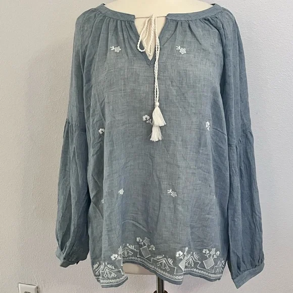 NWT Cotton Bleu Embroidered peasant gauze chambray tunic - Picture 2 of 10
